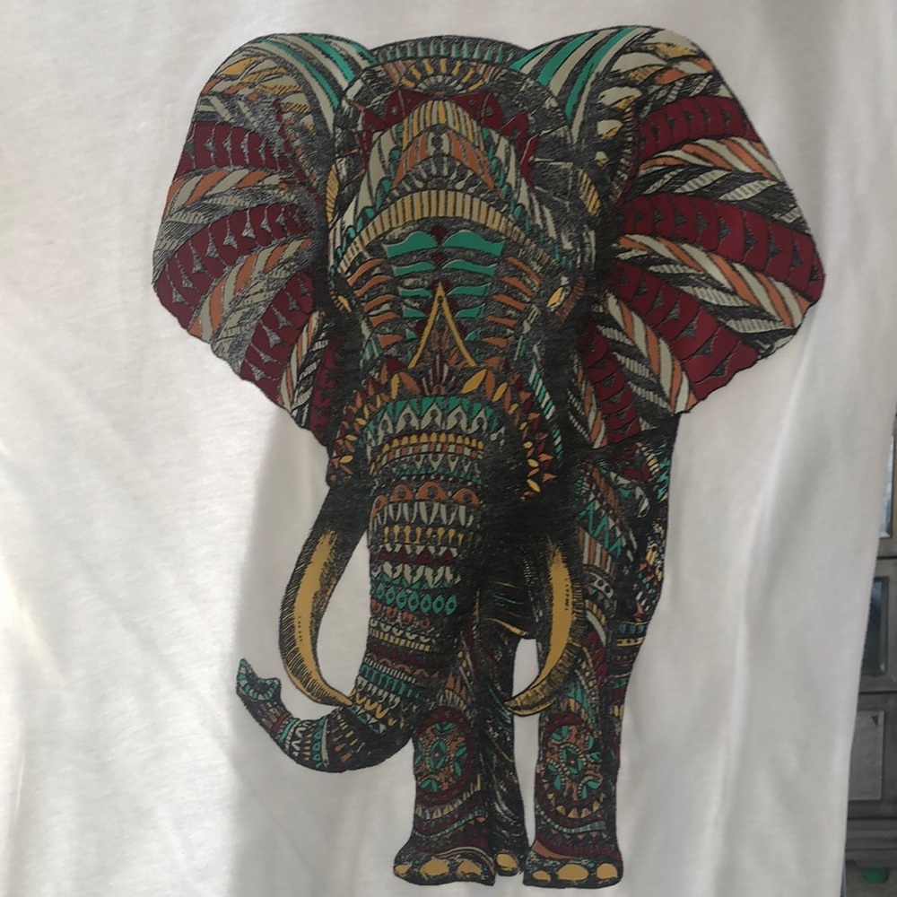 Elephant Graphic Tea